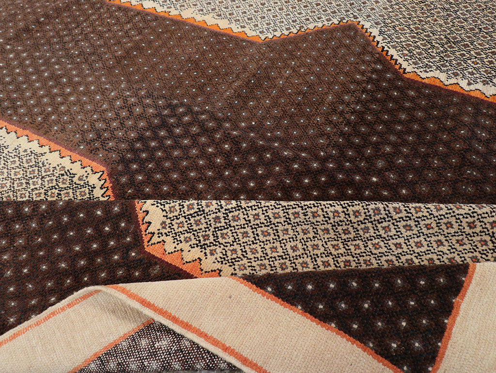 Vintage Turkish Anatolian Room Size Carpet, No.19214 - Staging