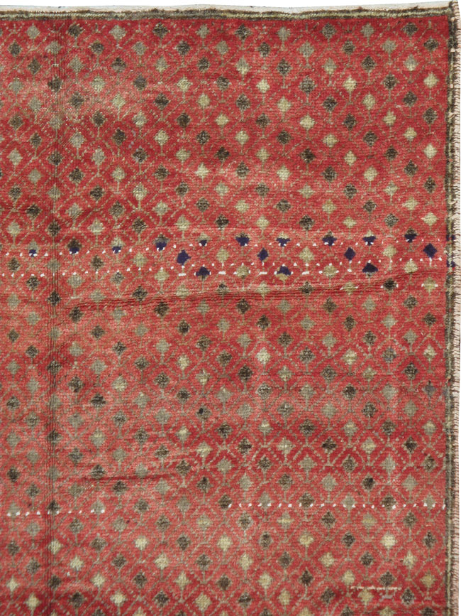 Vintage Turkish Anatolian Carpet, No.19216 - Staging