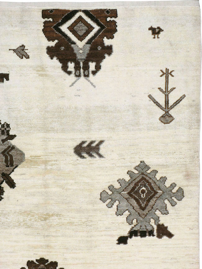 Modern Turkish Anatolian Carpet, No.19226 - Staging