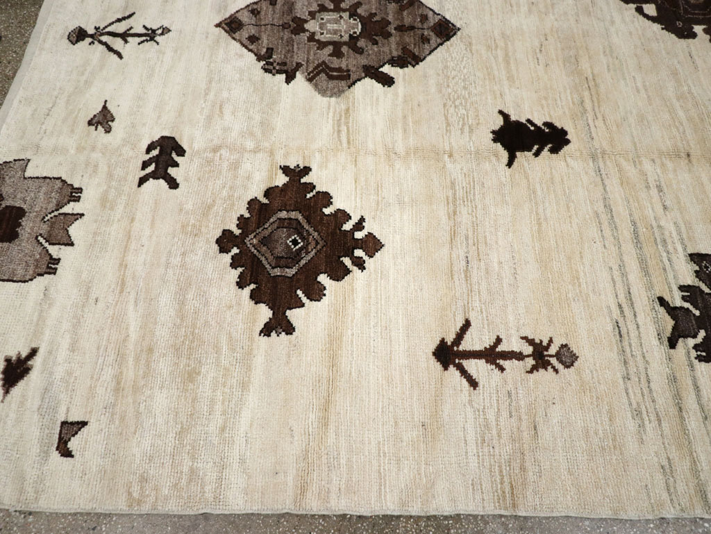 Modern Turkish Anatolian Carpet, No.19226 - Staging