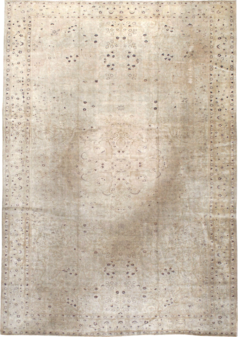Antique Sivas Carpet, No.19231 - Staging