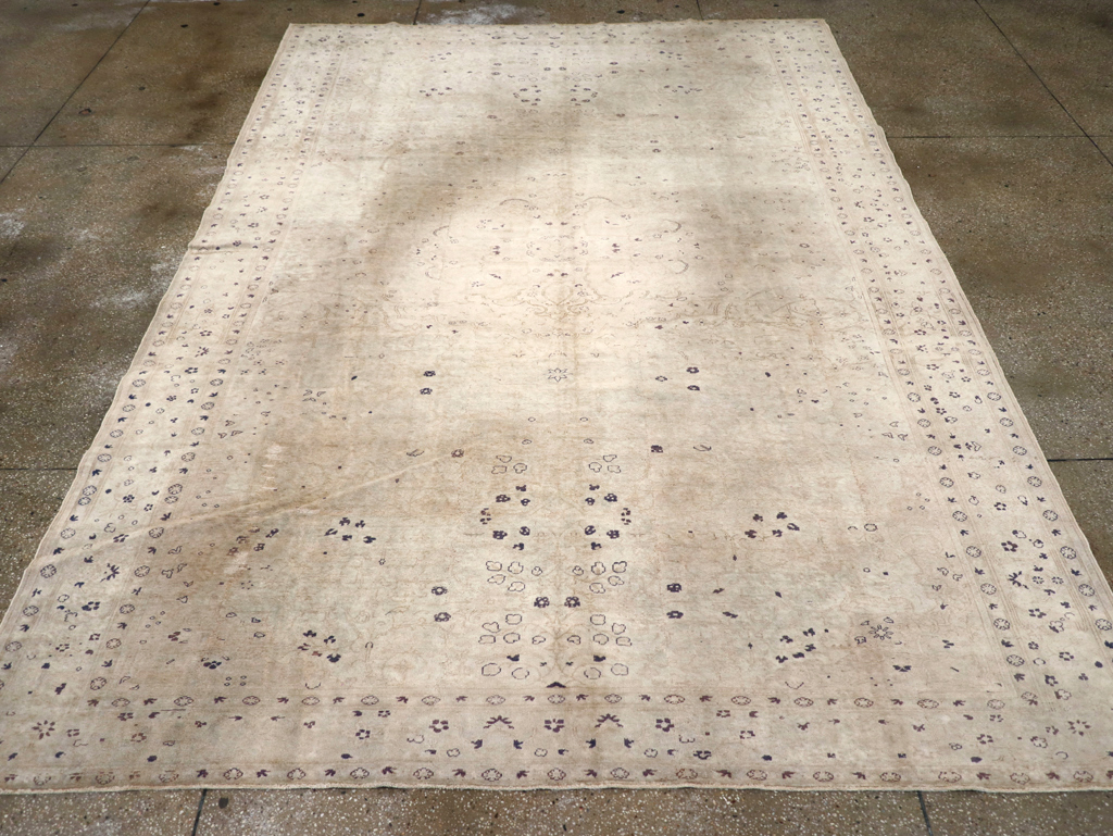 Antique Sivas Carpet, No.19231 - Staging