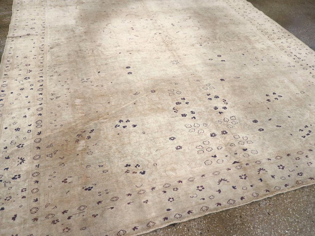 Antique Sivas Carpet, No.19231 - Staging