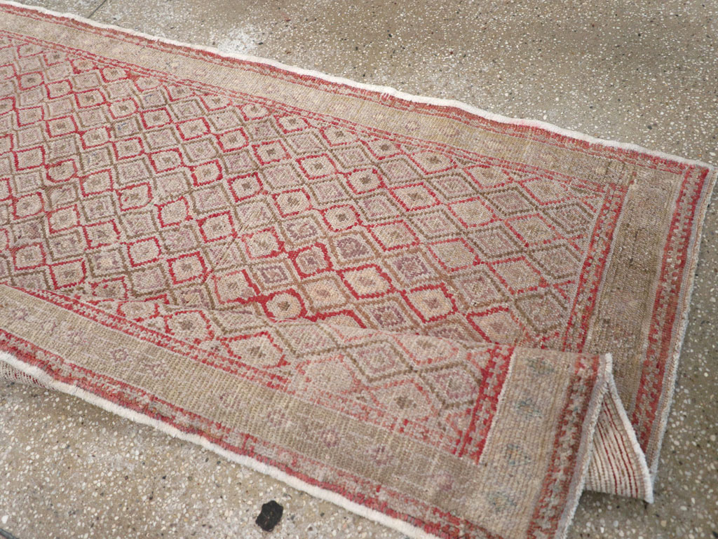 Vintage Turkish Anatolian Short Runner, No.19236 - Staging