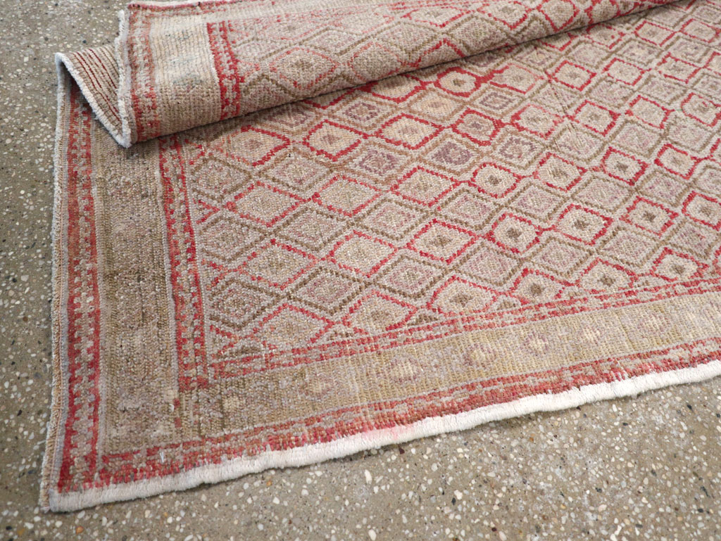 Vintage Turkish Anatolian Short Runner, No.19236 - Staging