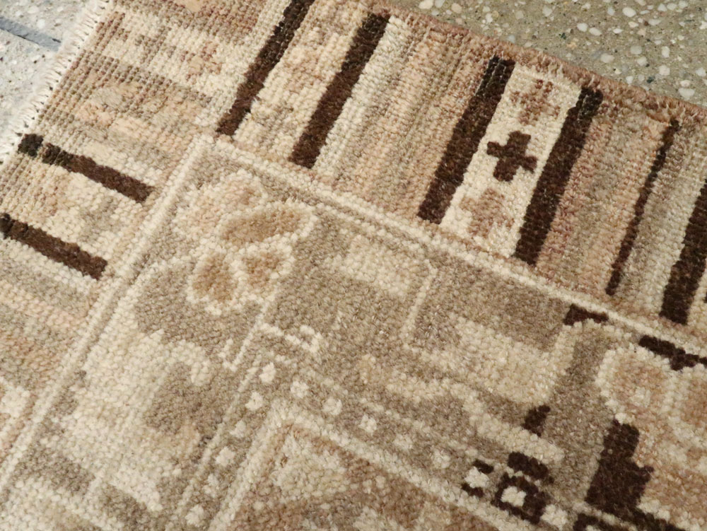 Antique East Turkestan Khotan Rug, No.19294 - Staging