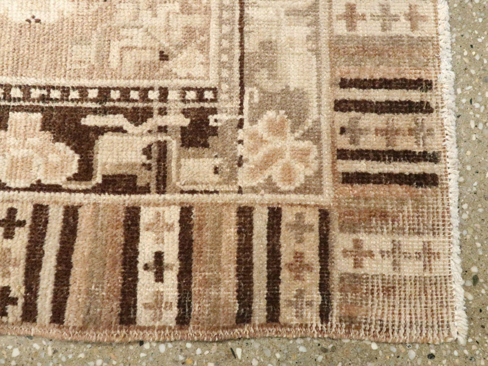 Antique East Turkestan Khotan Rug, No.19294 - Staging