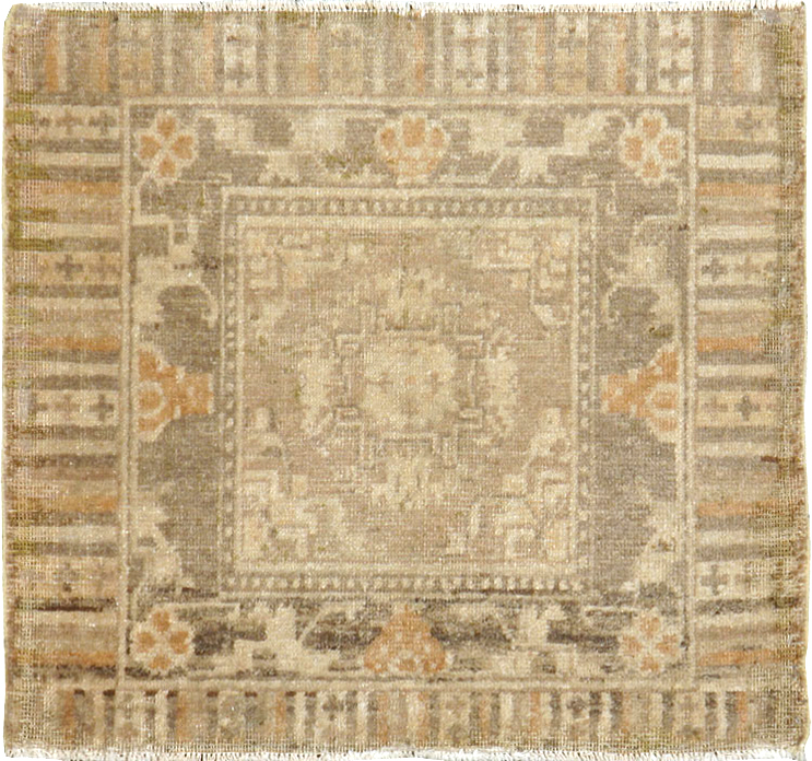 Antique East Turkestan Khotan Rug, No.19295 - Staging