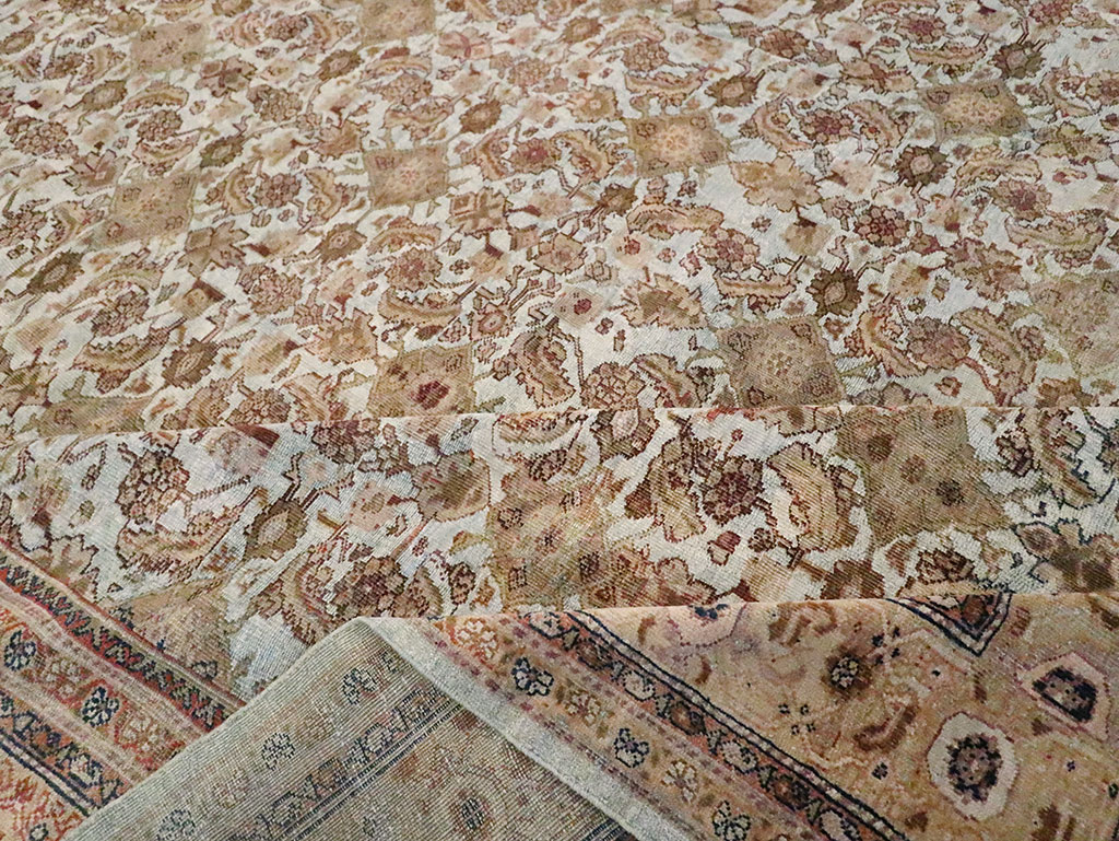 Antique Persian Mahal Carpet, No.19297 - Staging