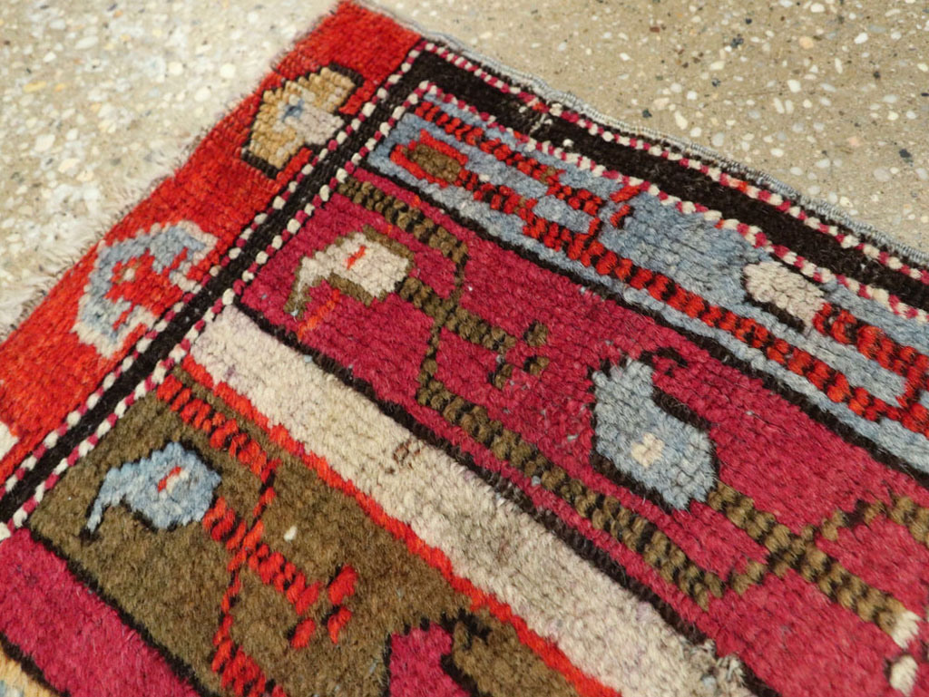 Antique Turkish Ghiordes Rug, No.19944 - Staging