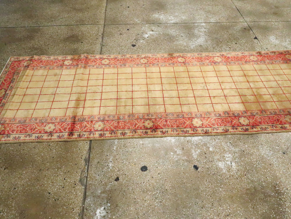Antique Turkish Borlou Oushak Runner, No.19945 - Staging