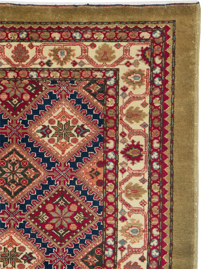 Modern Persian Malayer Rug, No.19954 - Staging