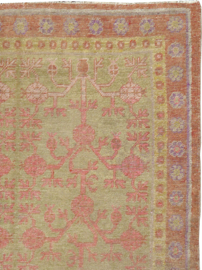 Vintage East Turkestan Khotan Rug, No.19990 - Staging