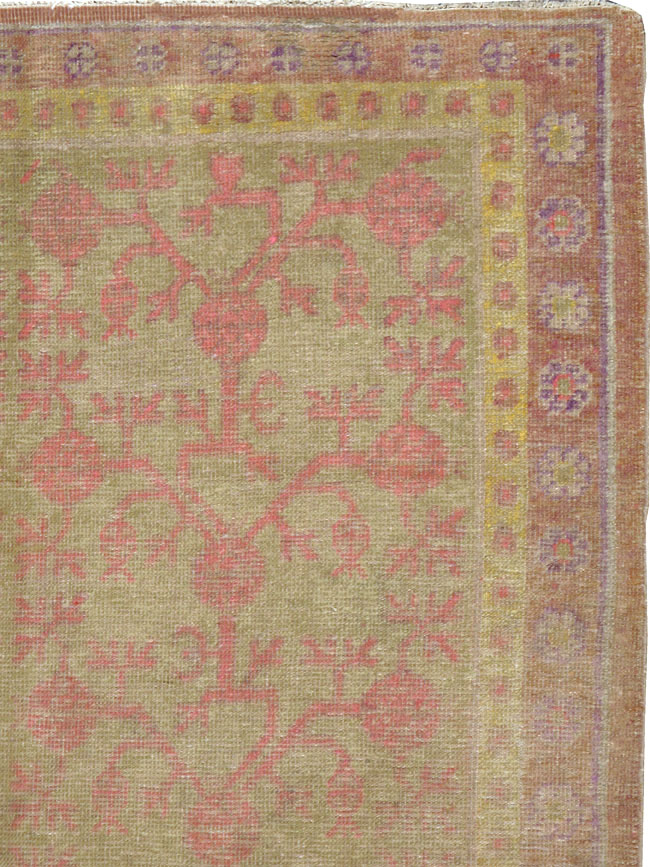 Vintage East Turkestan Khotan Rug, No.19990 - Staging