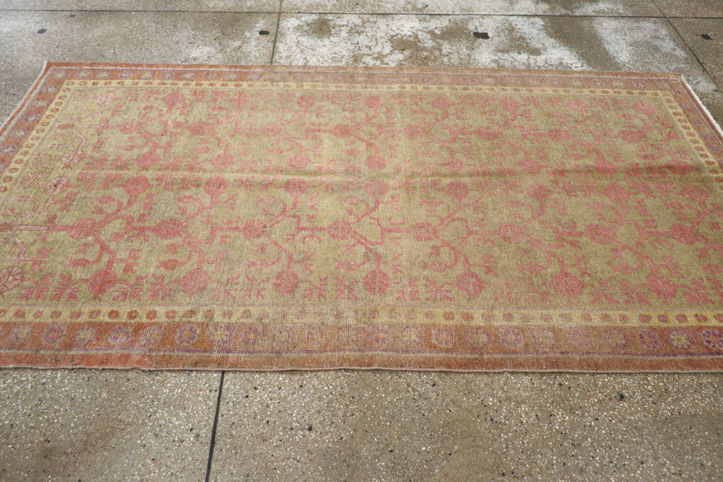 Vintage East Turkestan Khotan Rug, No.19990 - Staging