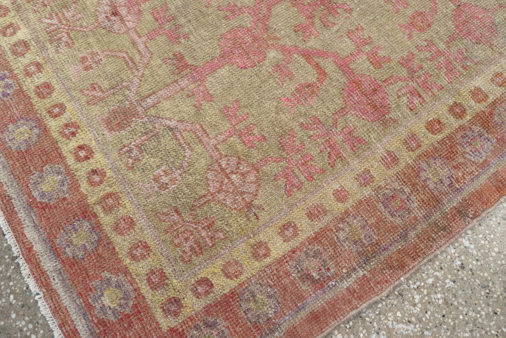 Vintage East Turkestan Khotan Rug, No.19990 - Staging