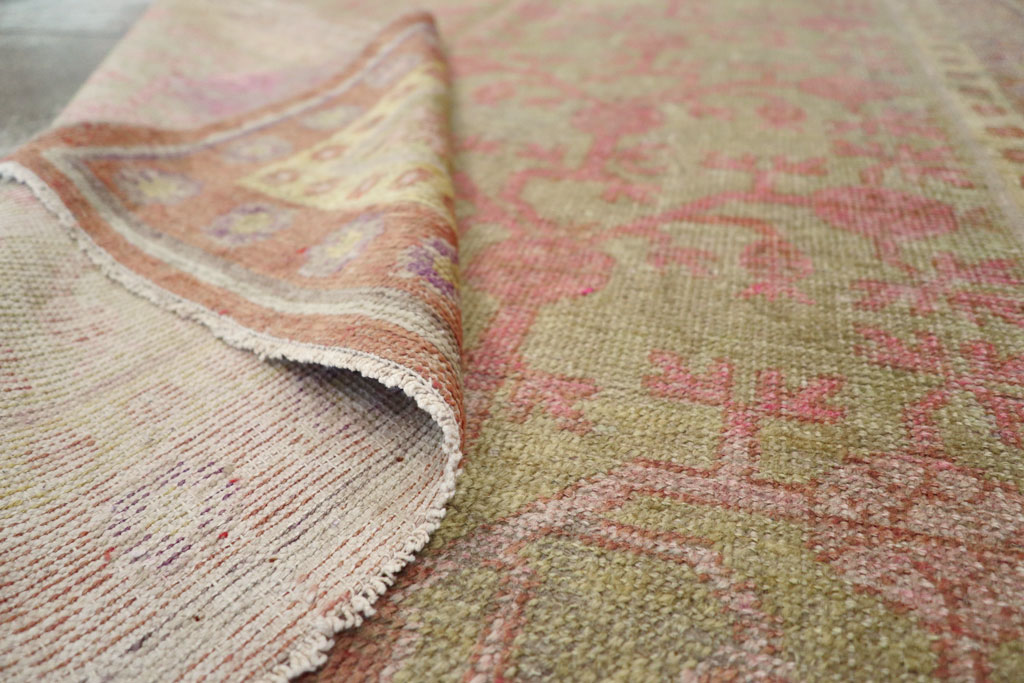 Vintage East Turkestan Khotan Rug, No.19990 - Staging