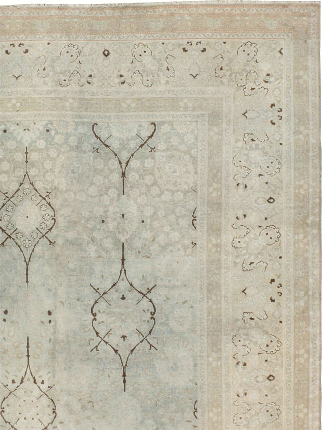 Antique Persian Tabriz Carpet, No.20014 - Staging