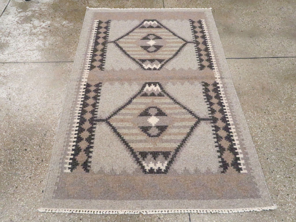 Vintage Turkish Flat-weave Kilim, No.20086 - Staging