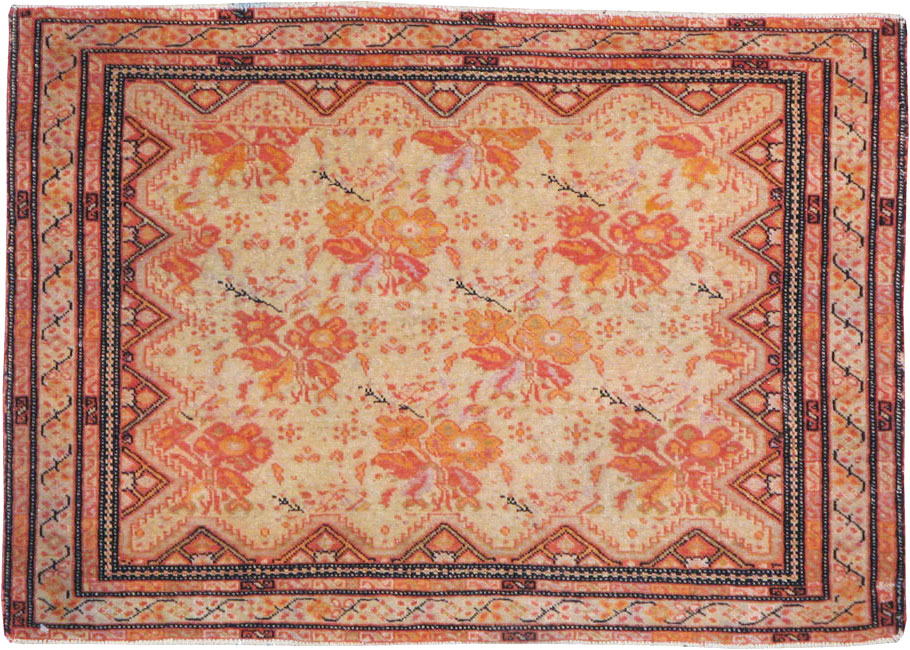 Antique Persian Fereghan Rug, No.20117 - Staging