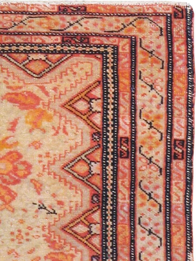 Antique Persian Fereghan Rug, No.20117 - Staging