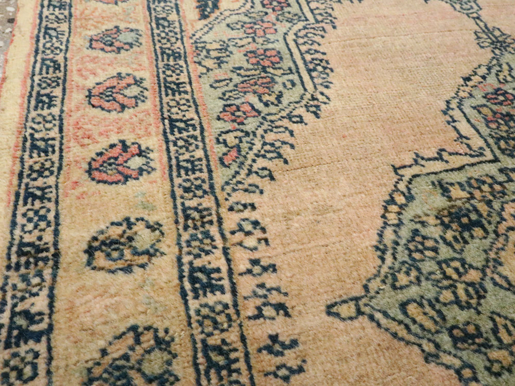 Antique Persian Tabriz Hagi Jalili Rug, No.20118 - Staging