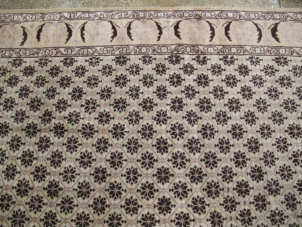 Vintage Turkish Sivas Carpet, No.20146 - Staging