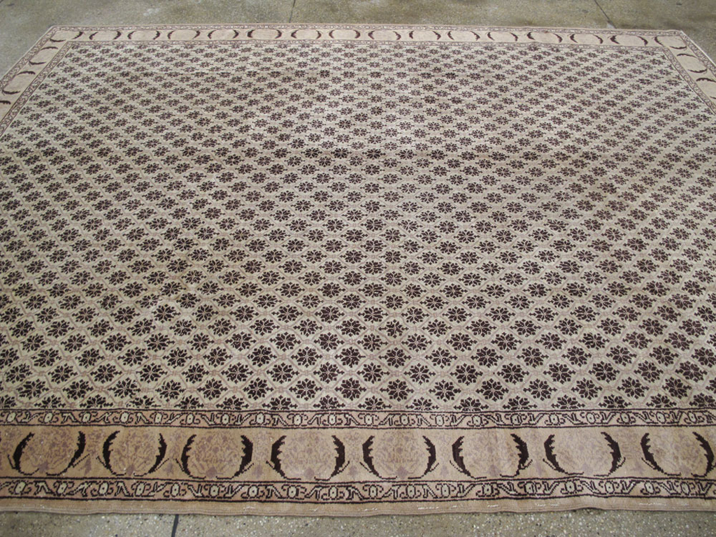 Vintage Turkish Sivas Carpet, No.20146 - Staging
