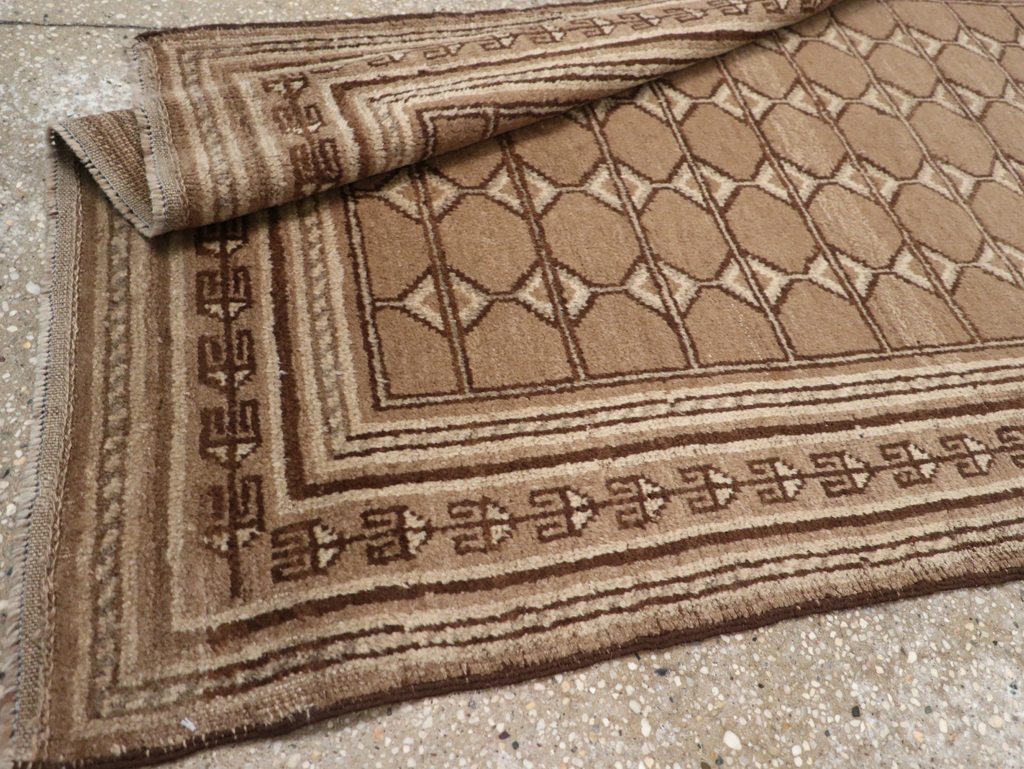 Vintage East Turkestan Samarkand Rug, No.20212 - Staging