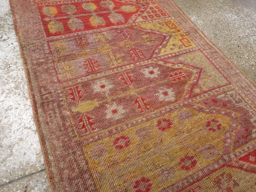Antique East Turkestan Khotan Saph Runner, No.20233 - Staging