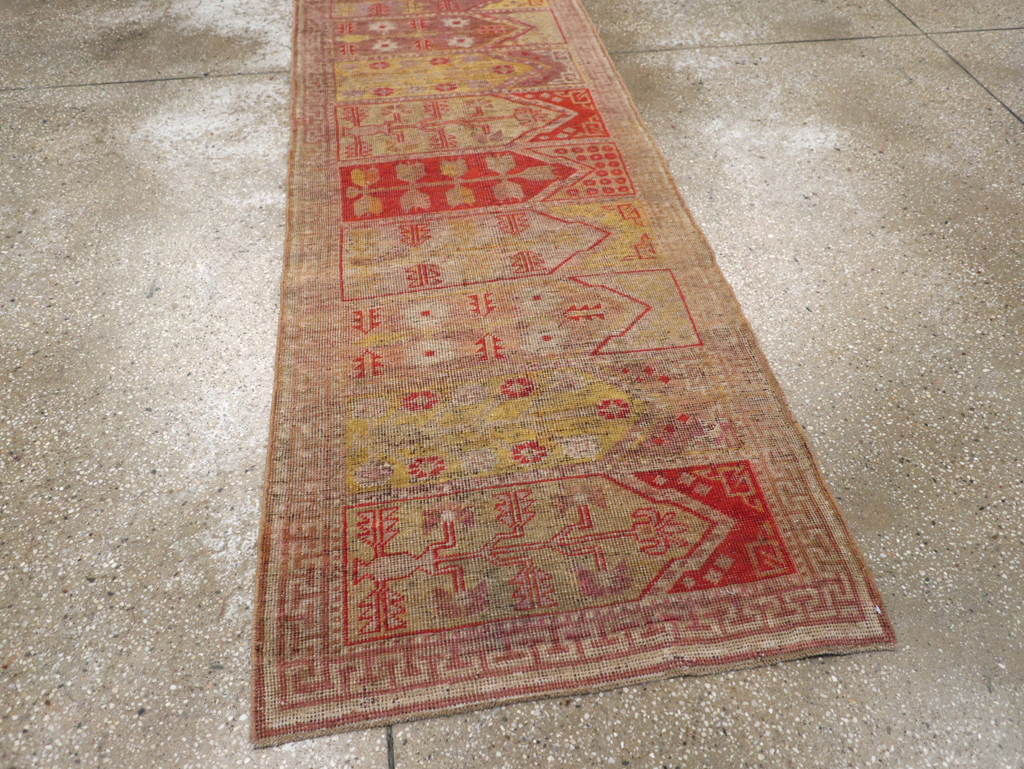 Antique East Turkestan Khotan Saph Runner, No.20233 - Staging