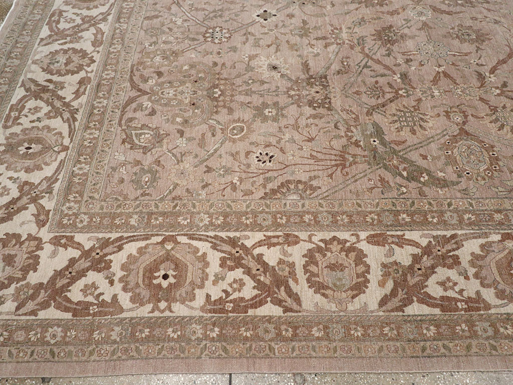 Modern Persian Tabriz Carpet, No.20297 - Staging