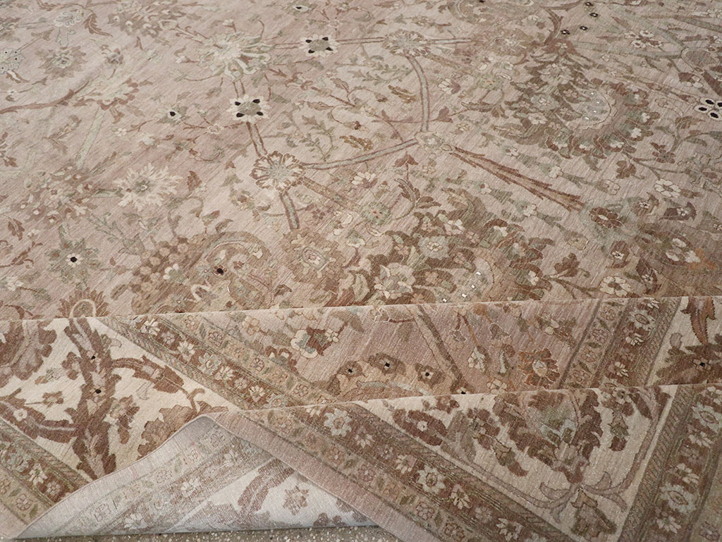 Modern Persian Tabriz Carpet, No.20297 - Staging