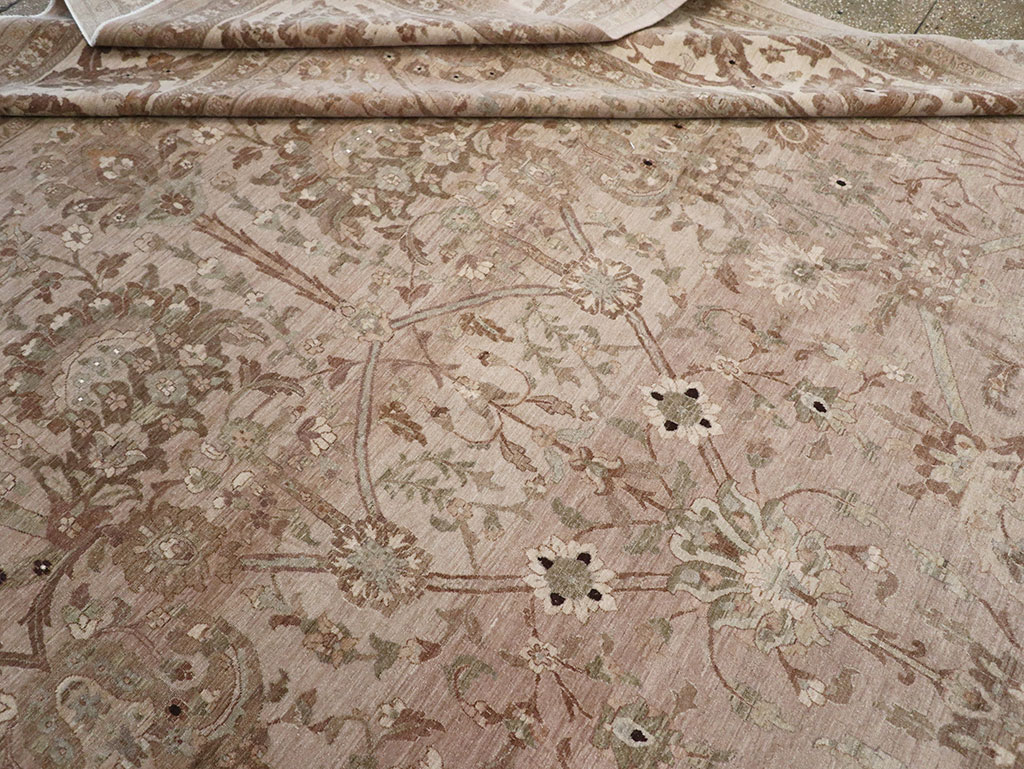 Modern Persian Tabriz Carpet, No.20297 - Staging