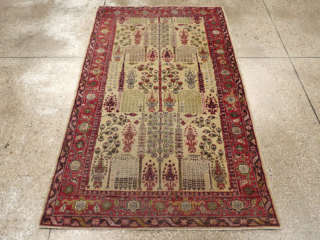 Antique Turkish Sivas Carpet, No.20327 - Staging