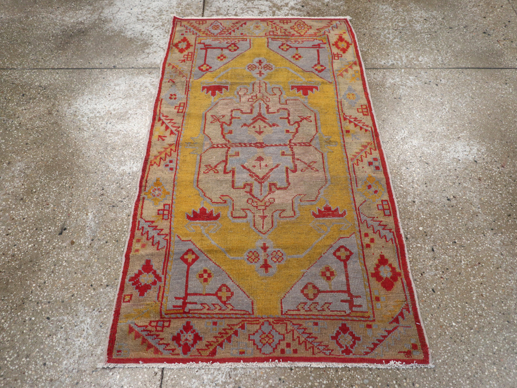 Vintage Turkish Oushak Throw Rug, No.20341 - Staging