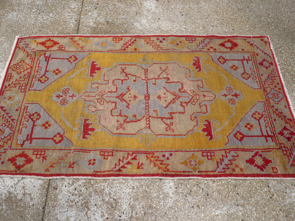 Vintage Turkish Oushak Throw Rug, No.20341 - Staging