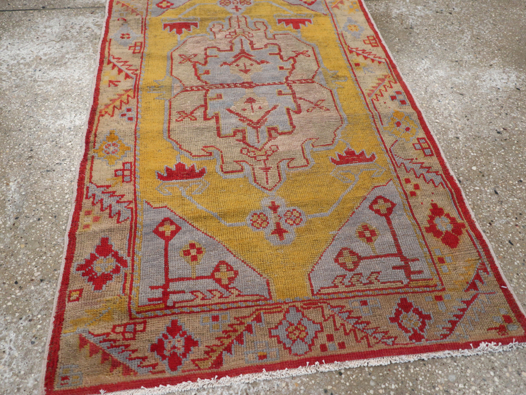 Vintage Turkish Oushak Throw Rug, No.20341 - Staging