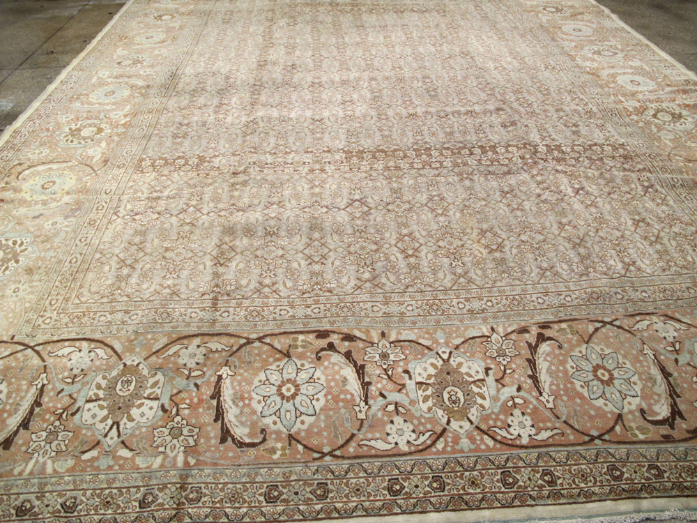 Antique Tabriz Persian Carpet, No.20356 - Staging