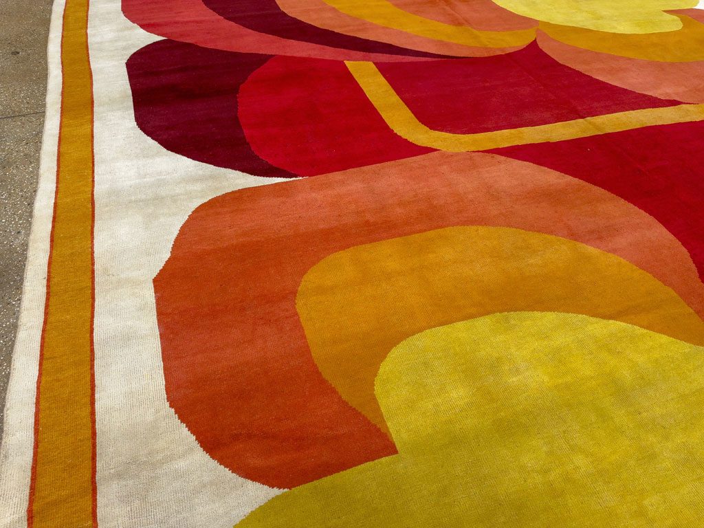Vintage French Art Deco Oversize Carpet, No.20405 - Staging