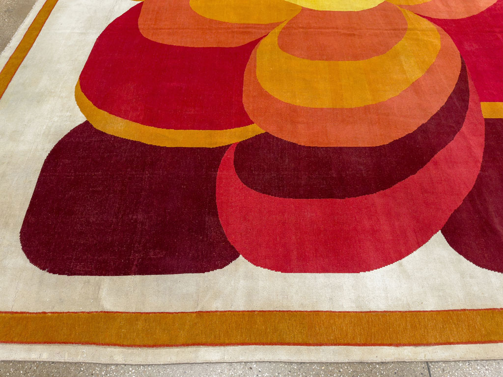 Vintage French Art Deco Oversize Carpet, No.20405 - Staging