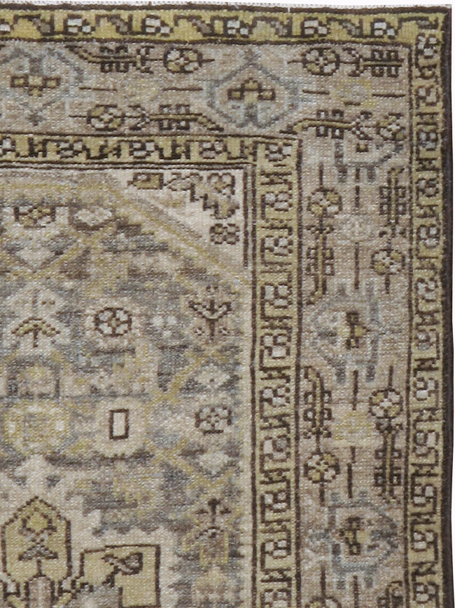 Vintage Persian Malayer Throw Rug, No.20419 - Staging