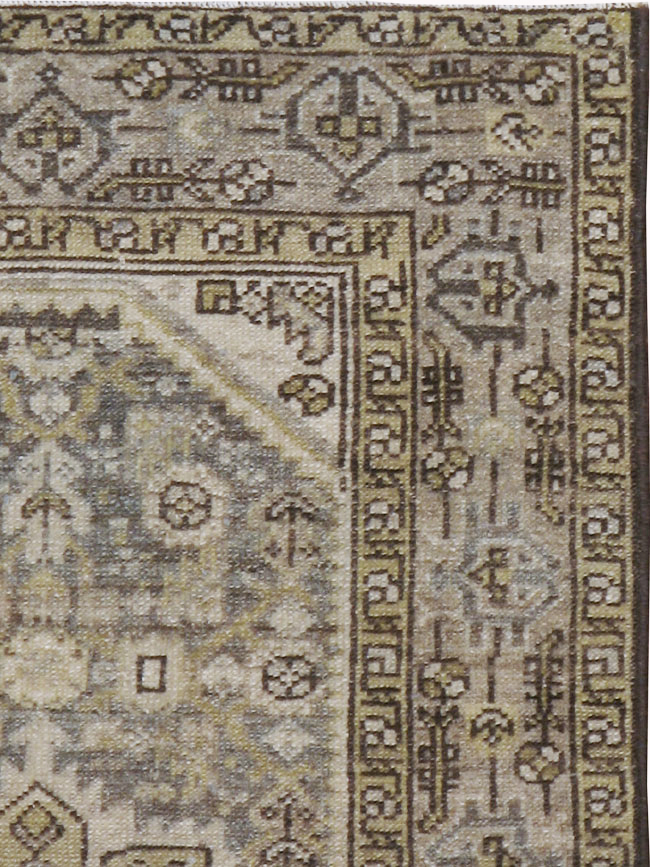 Vintage Persian Malayer Throw Rug, No.20419 - Staging