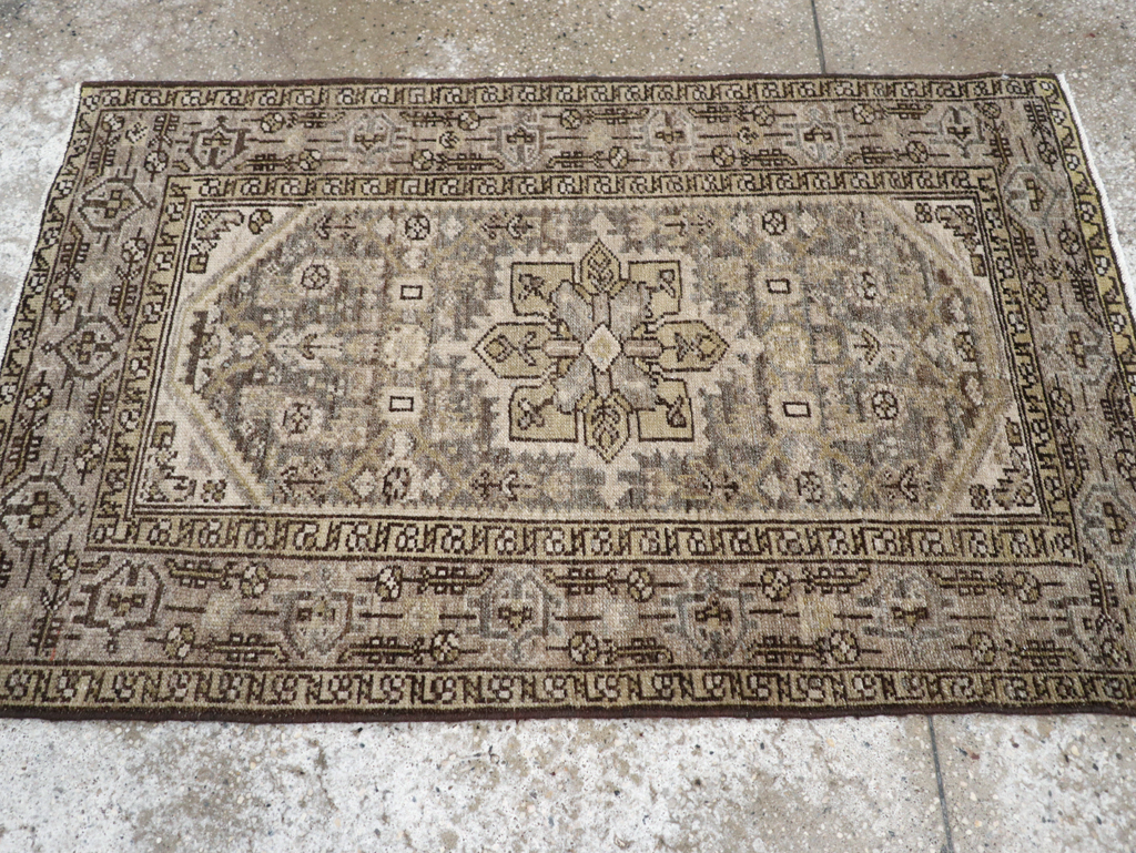 Vintage Persian Malayer Throw Rug, No.20419 - Staging