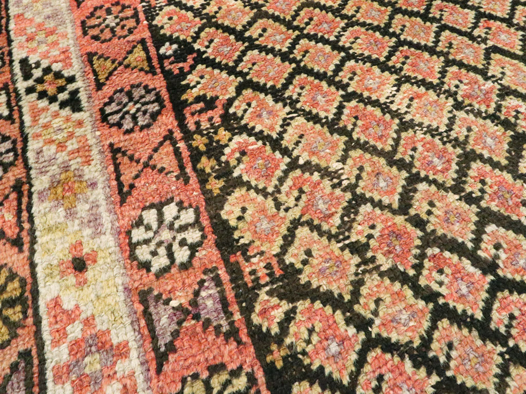 Antique Persian Malayer Rug, No.20465 - Staging