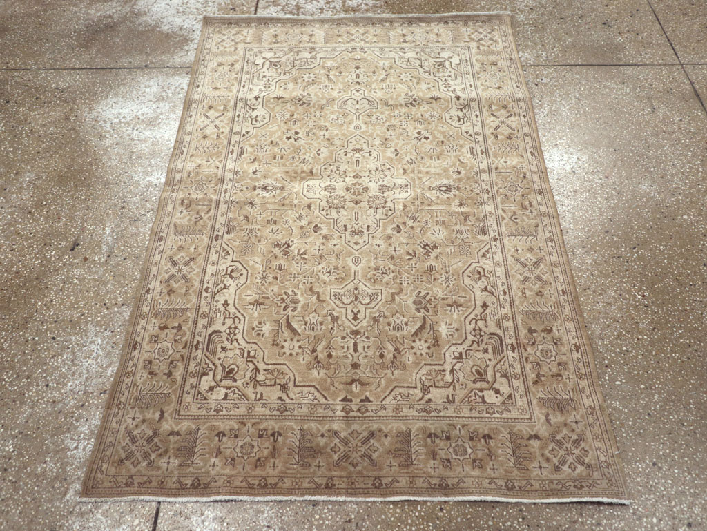 Vintage Persian Kashan Rug, No.20511 - Staging
