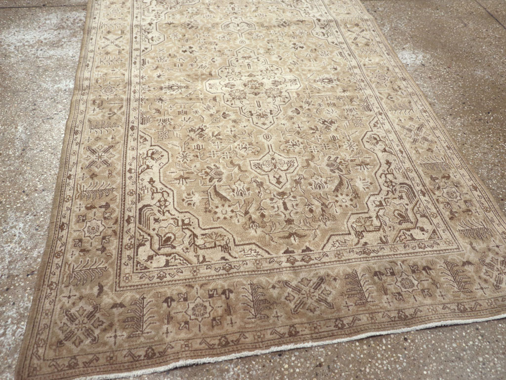 Vintage Persian Kashan Rug, No.20511 - Staging