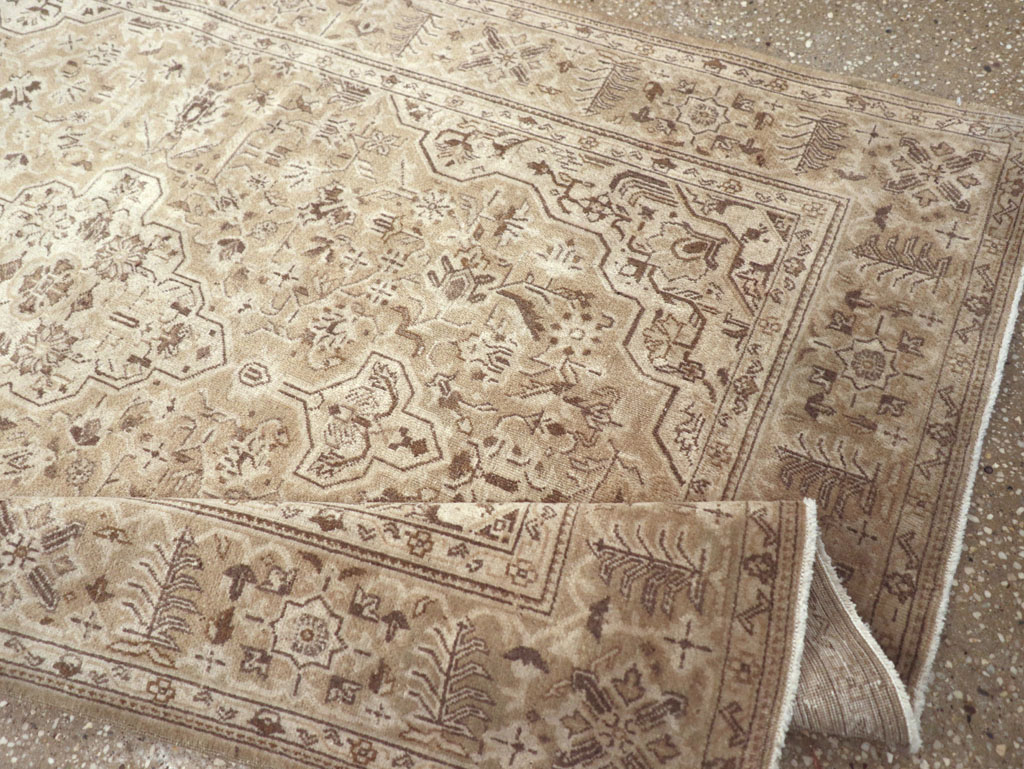 Vintage Persian Kashan Rug, No.20511 - Staging