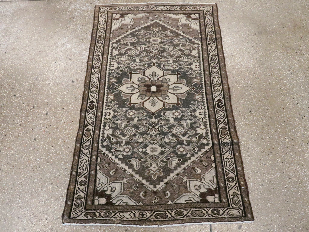 Vintage Persian Malayer Throw Rug, No.20513 - Staging