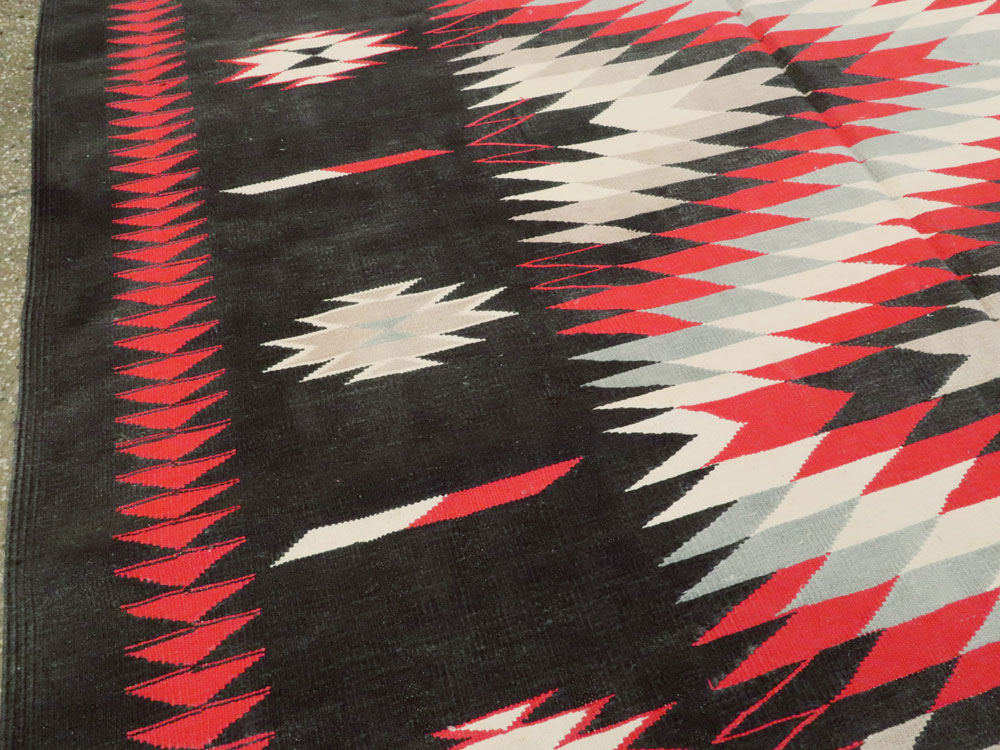 Vintage Indian Flat-weave Dhurrie Carpet, No.20550 - Staging